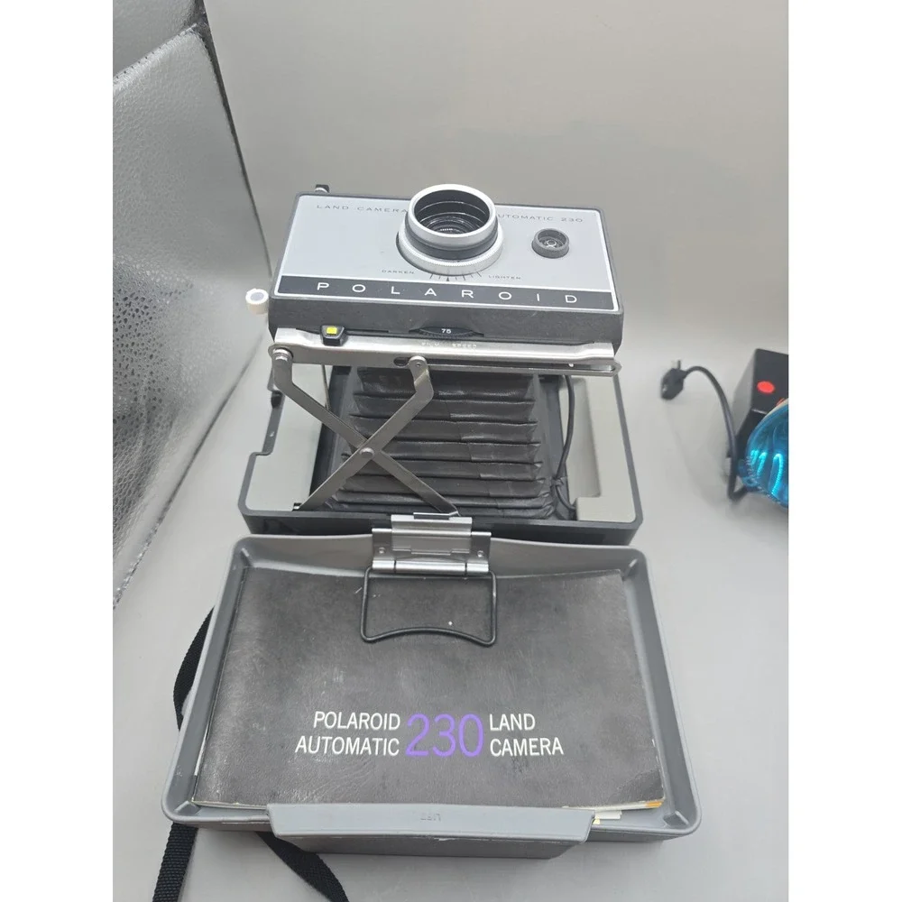 Polaroid Automatic 230 Land Camera w/ Flash Manual Case Lenses Film And Bag